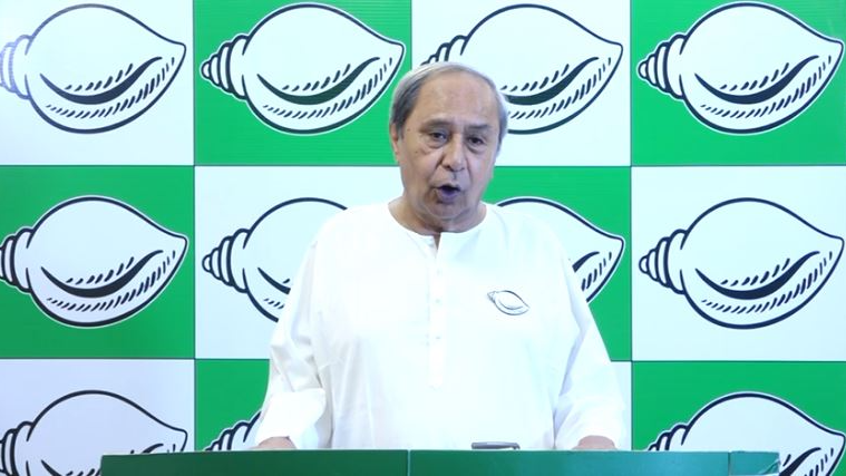 Naveen strong responce to bjp